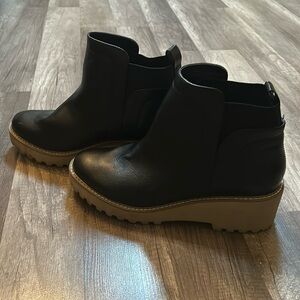 Black Dolce Vita booties